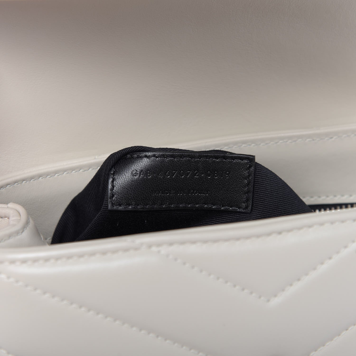 Saint Laurent Calfskin Y Quilted Monogram Toy Loulou Satchel Ivory 9 of 9
