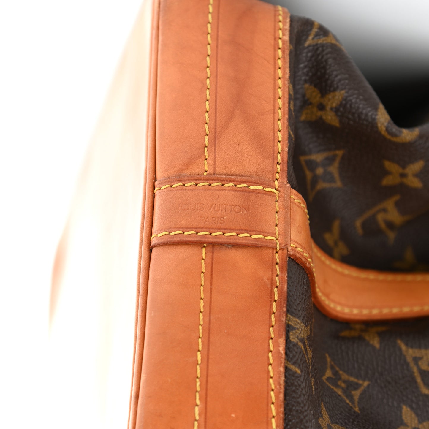 Monogram Noe