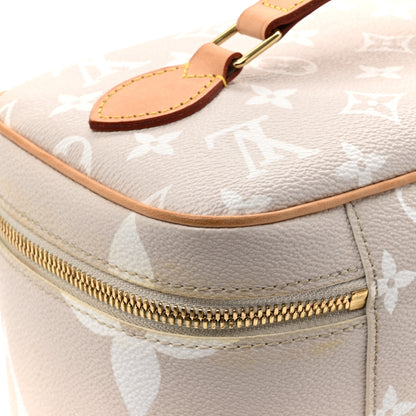 Louis Vuitton Monogram Giant By The Pool Nice BB Brume 13 of 16