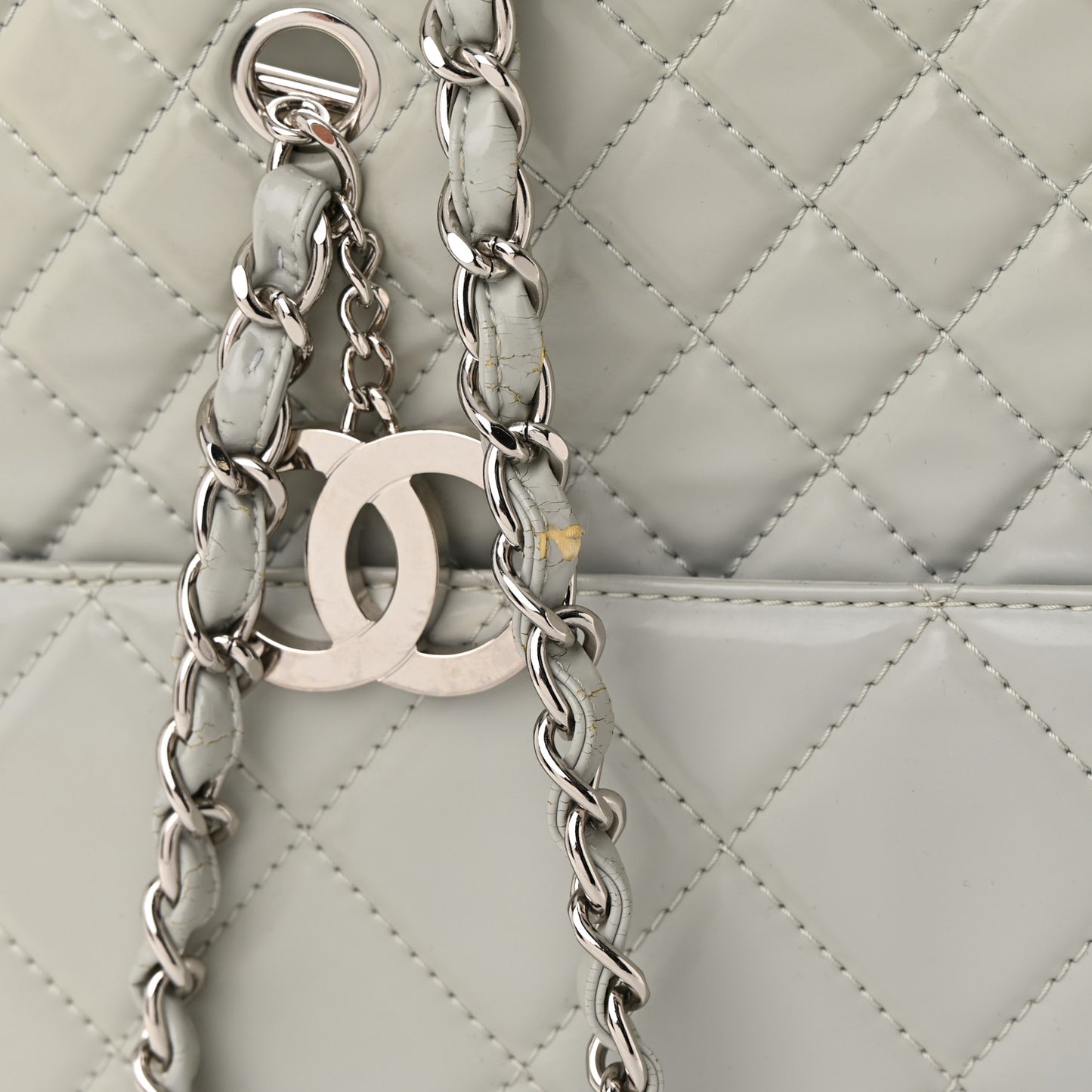 Vinyl Quilted Large In The Business Tote Light Grey