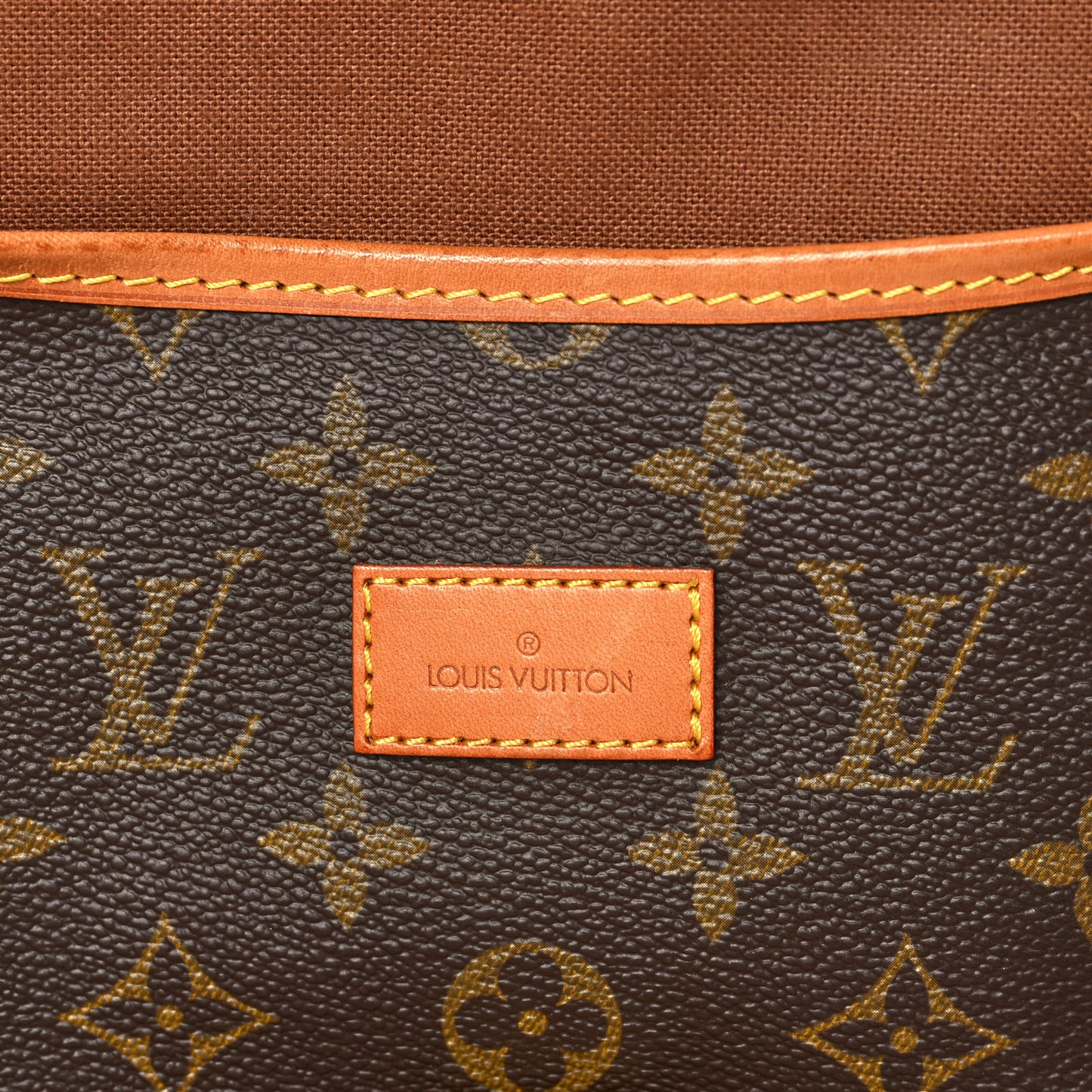 Monogram Saumur 35