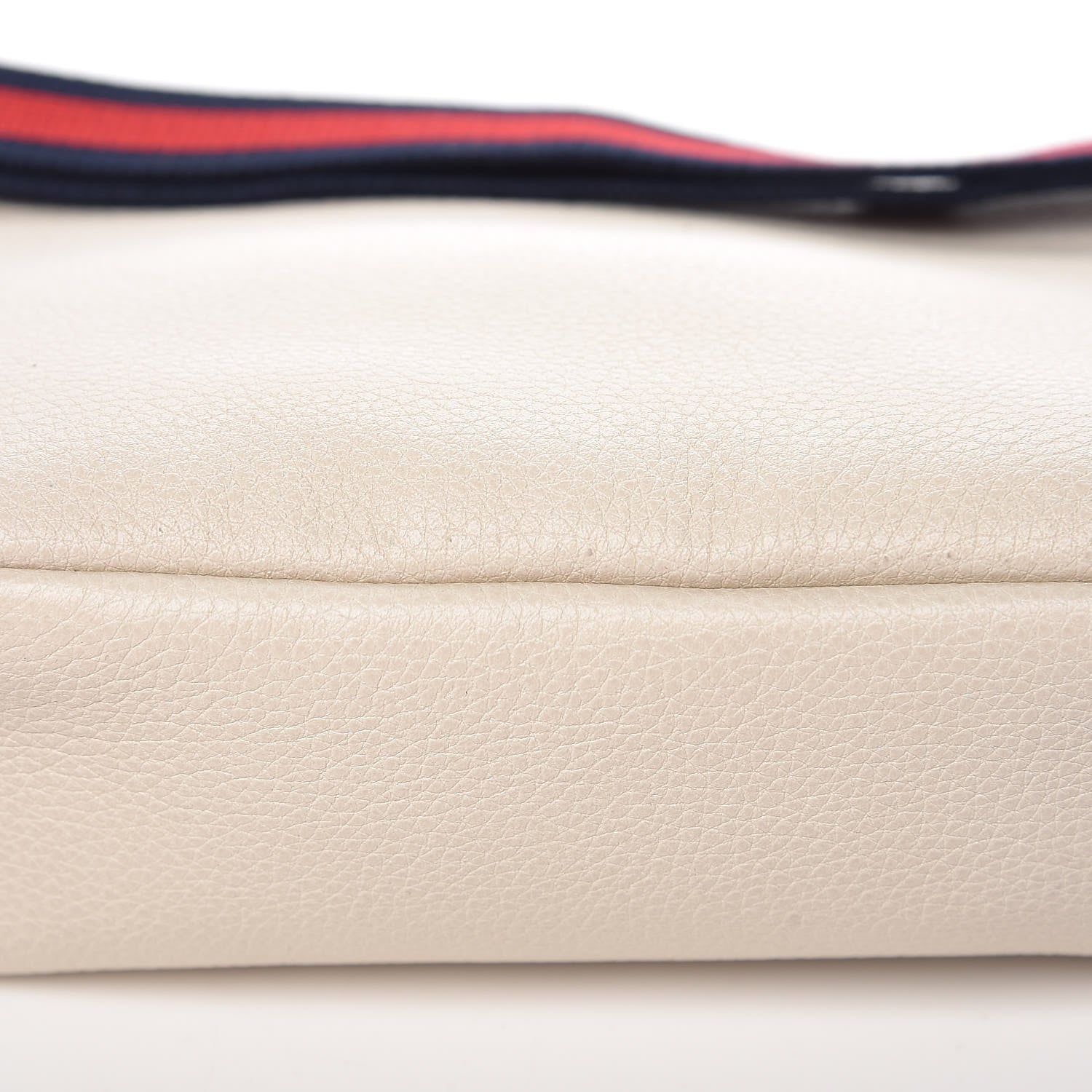 Gucci Grained Calfskin Logo Belt Bag White 10 of 11