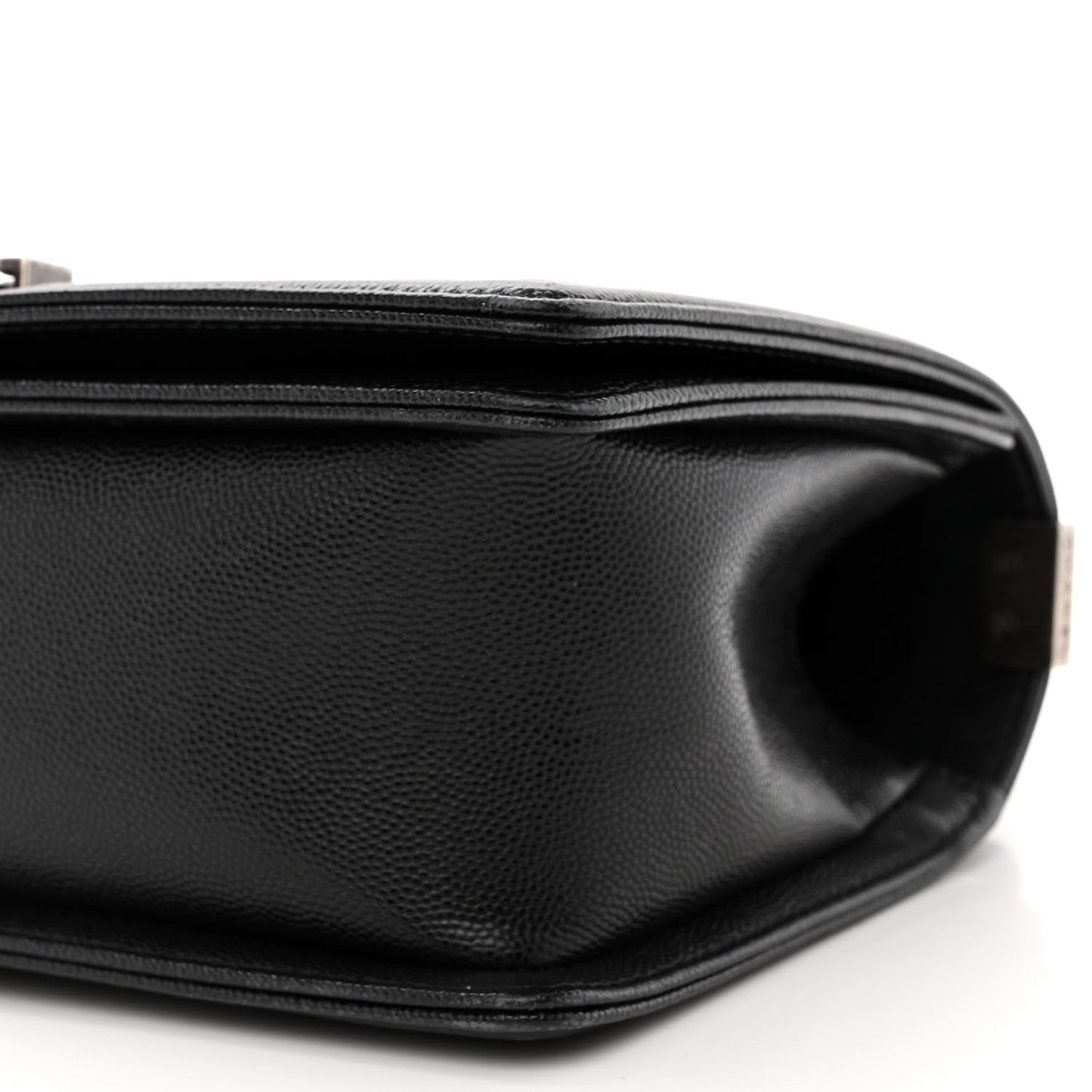Caviar Quilted Medium Boy Flap Black