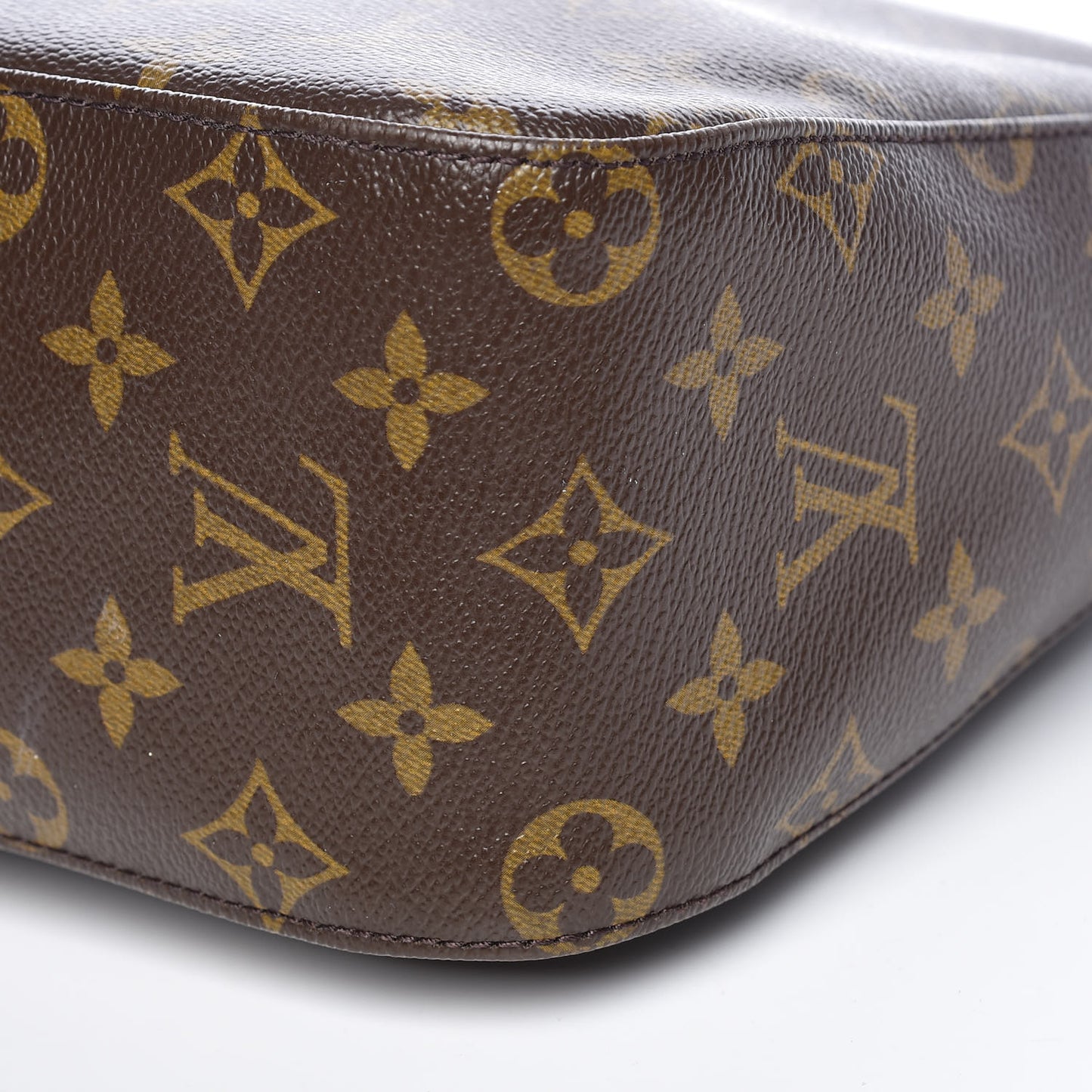 Monogram Looping MM