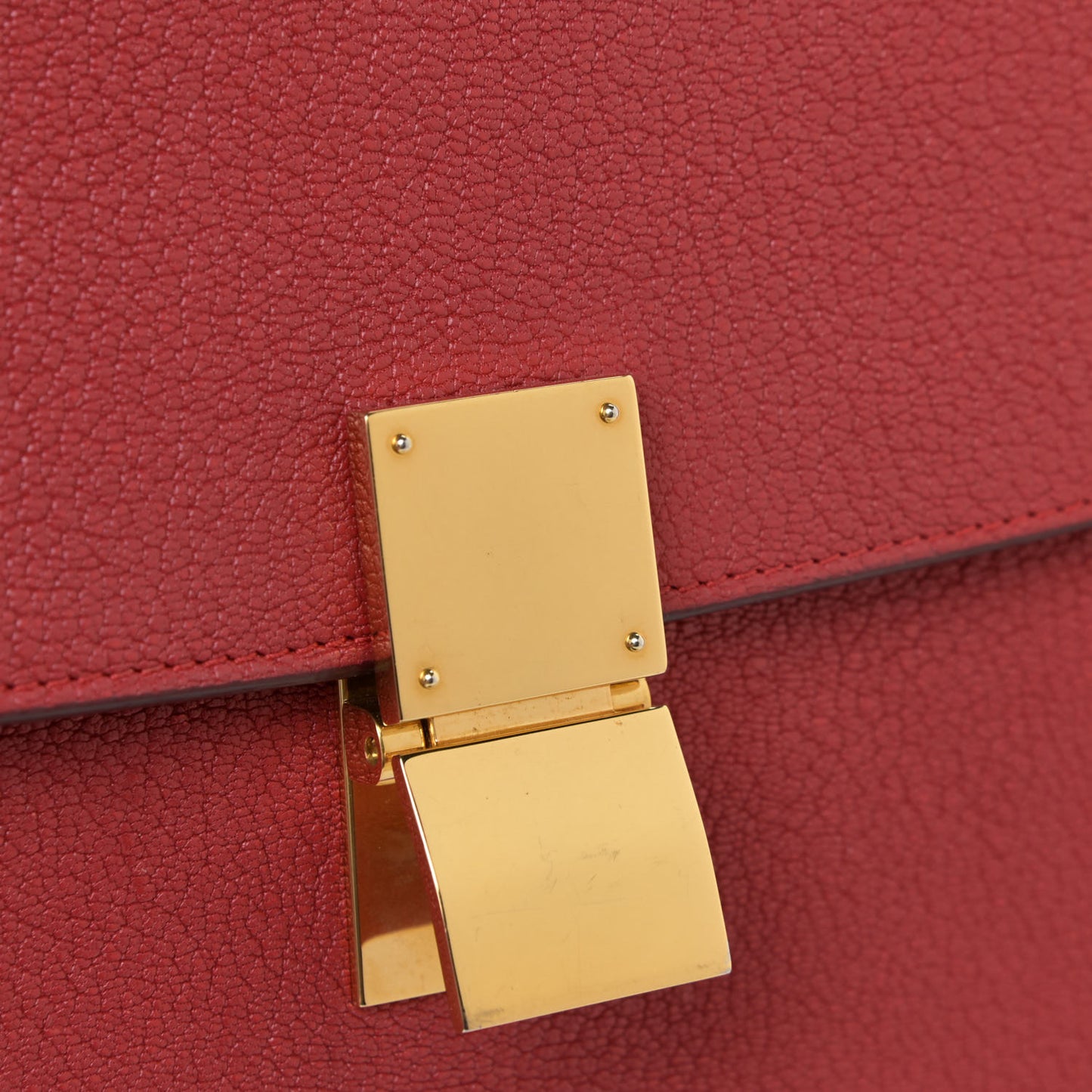 Goatskin Medium Classic Box Flap Bag Carmin