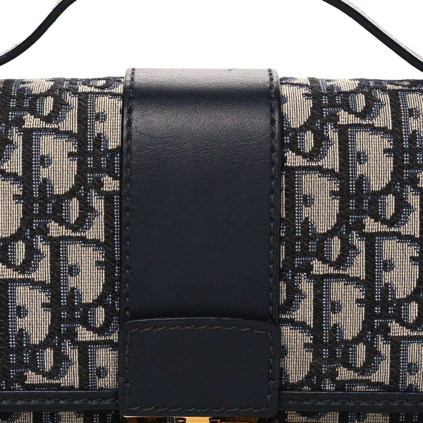 Oblique 30 Montaigne Flap Bag Blue