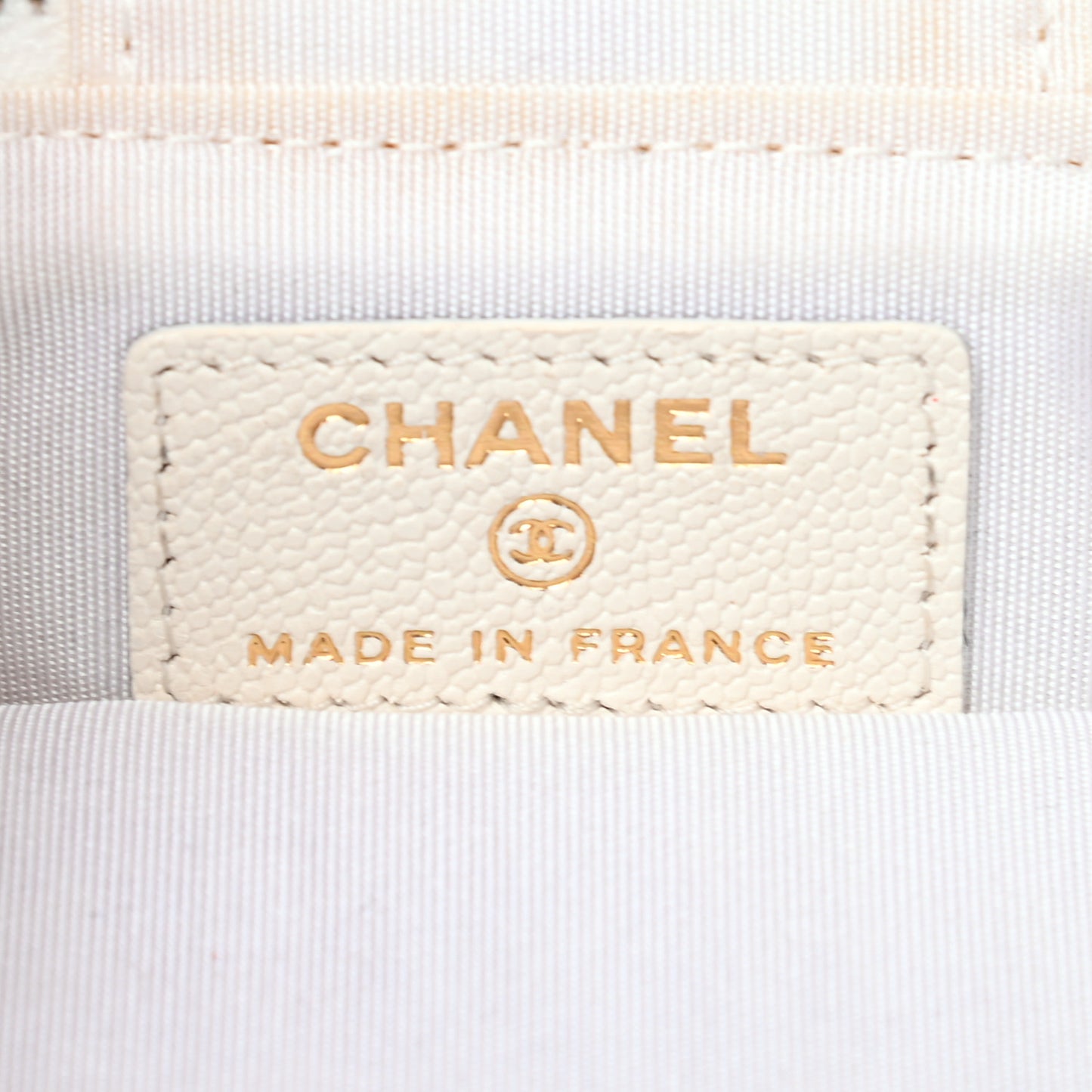 Caviar Quilted Mini Top Handle Vanity With Chain White