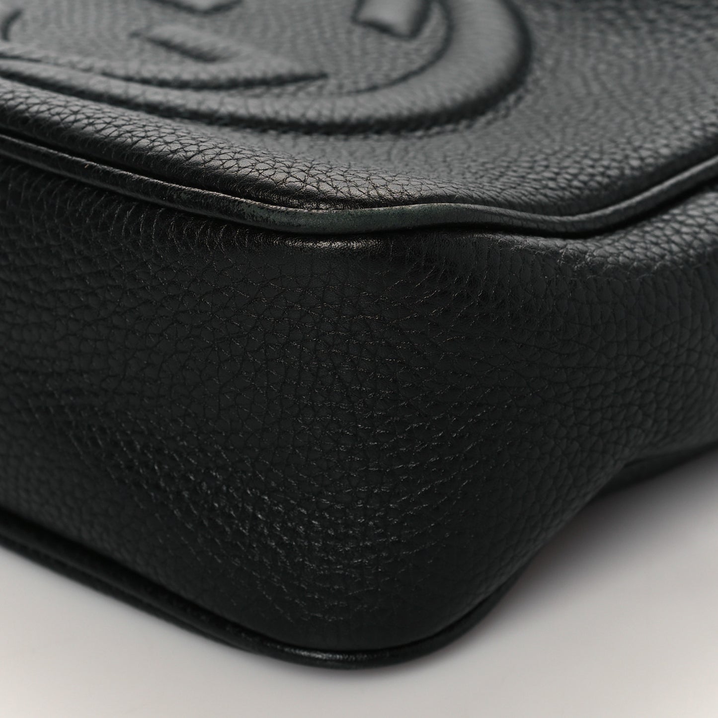 Pebbled Calfskin Small Soho Disco Bag Black