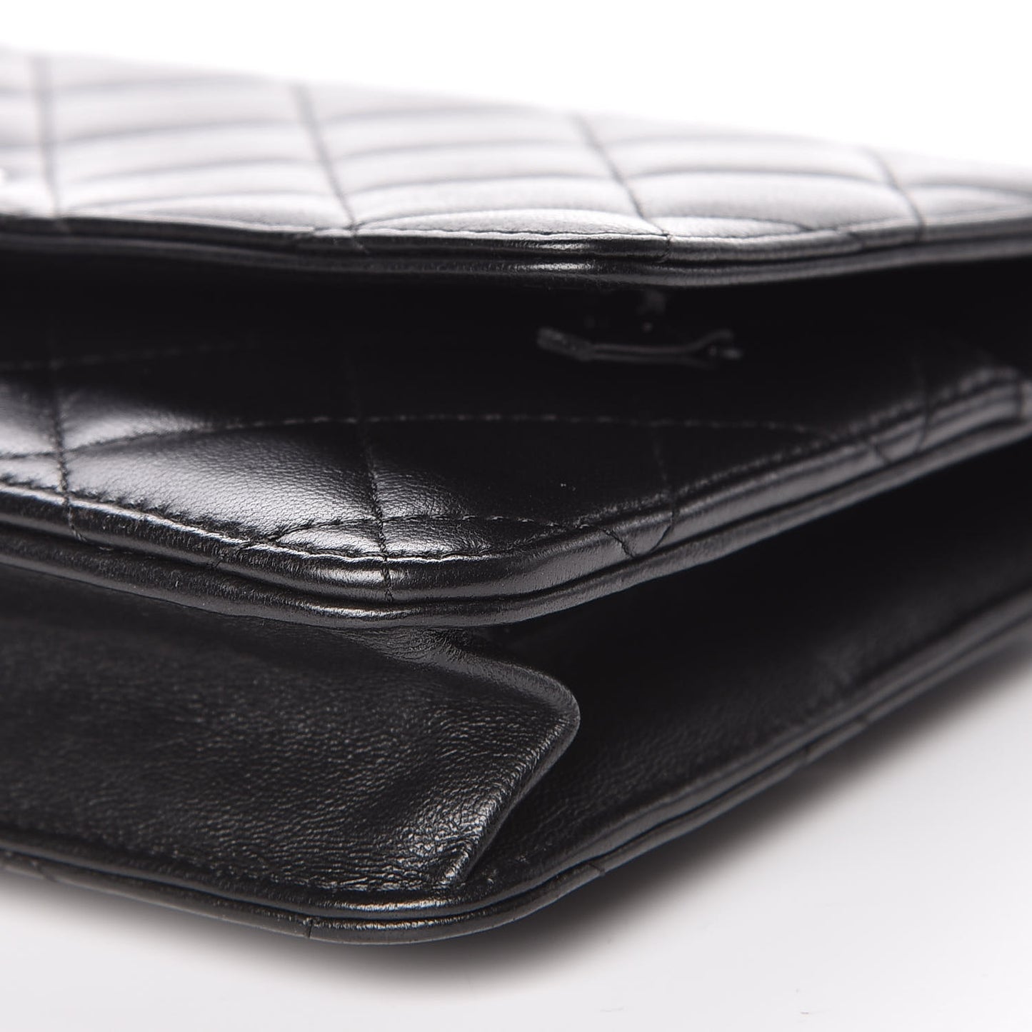 Lambskin Quilted Wallet On Chain WOC Black