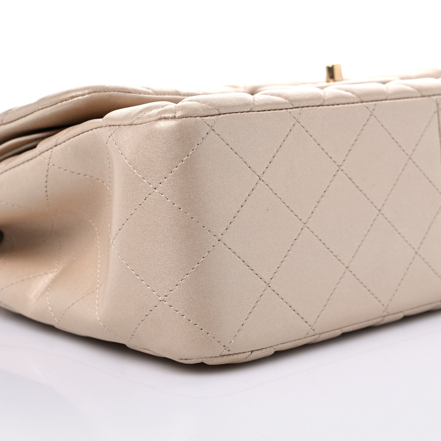 Metallic Lambskin Quilted Jumbo Double Flap Pale Gold