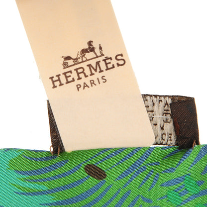 Hermes Silk Dans un Jardin Anglais Twilly Marine Vert Rouge 4 of 5