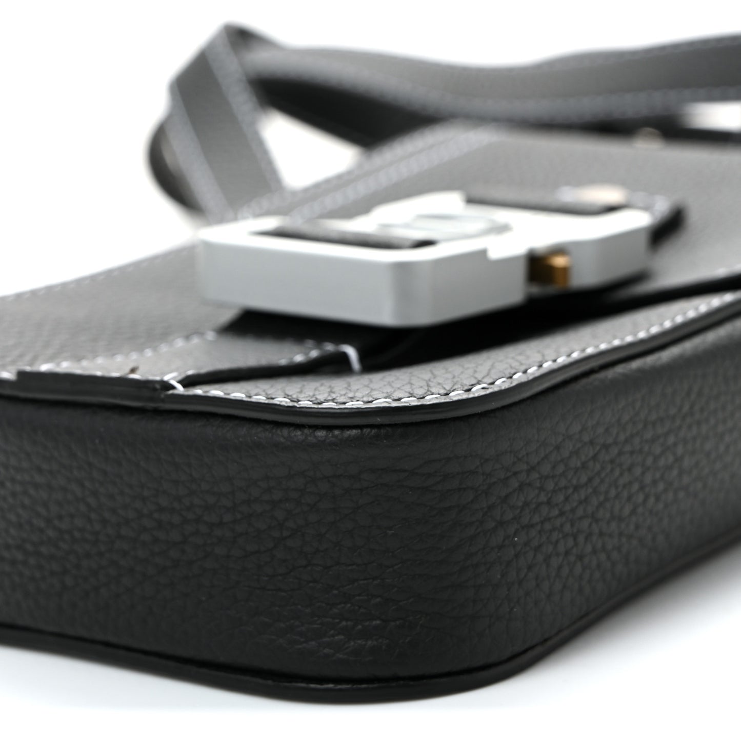 Grained Calfskin Vertical Saddle Pouch With Strap Black