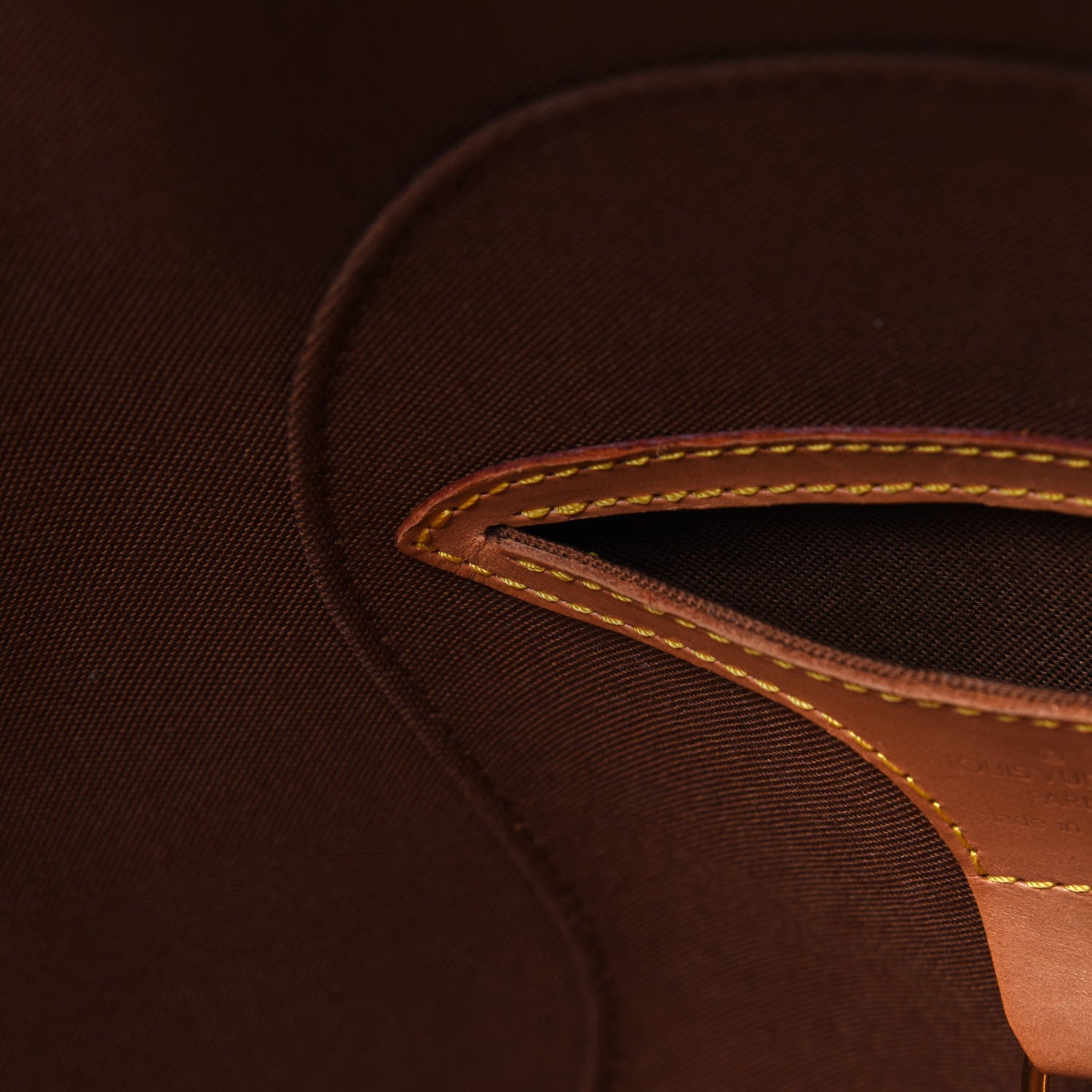 Louis Vuitton Monogram Ellipse MM 13 of 24