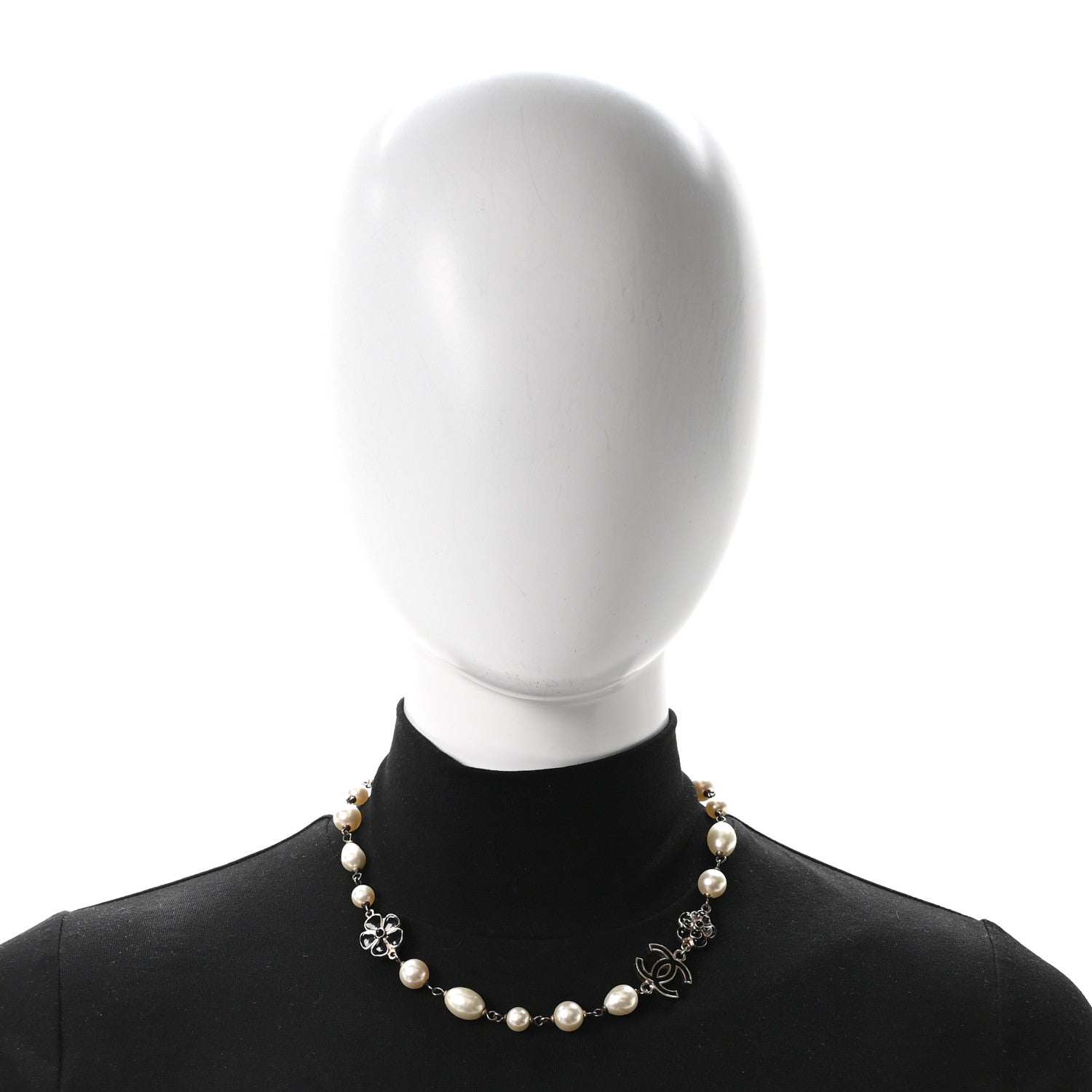 Chanel Pearl Enamel CC Camellia Short Necklace Black 2 of 4