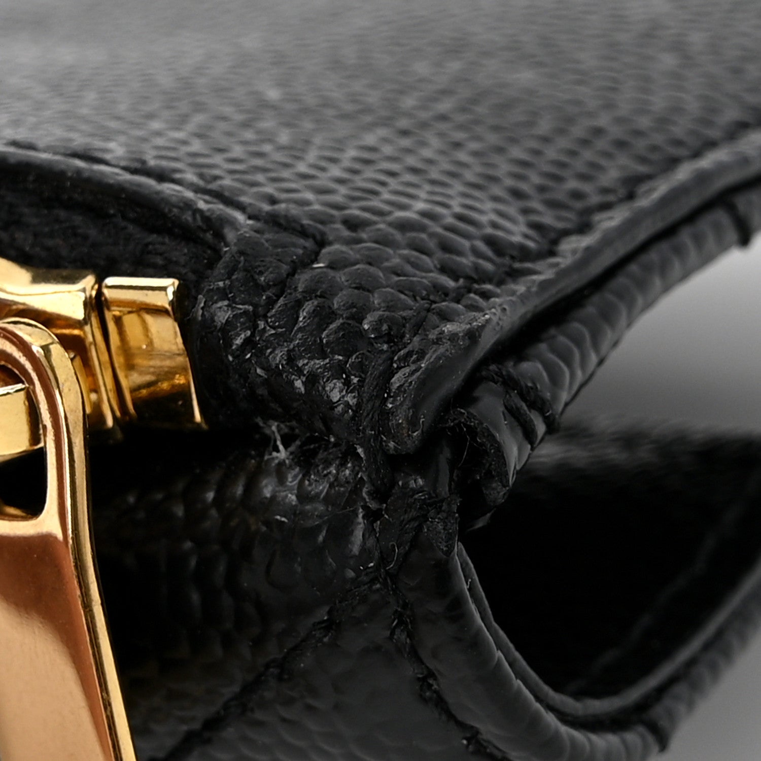 Saint Laurent SAINT LAURENT Grain De Poudre Matelasse Chevron Monogram Compact Wallet Black 8 of 14