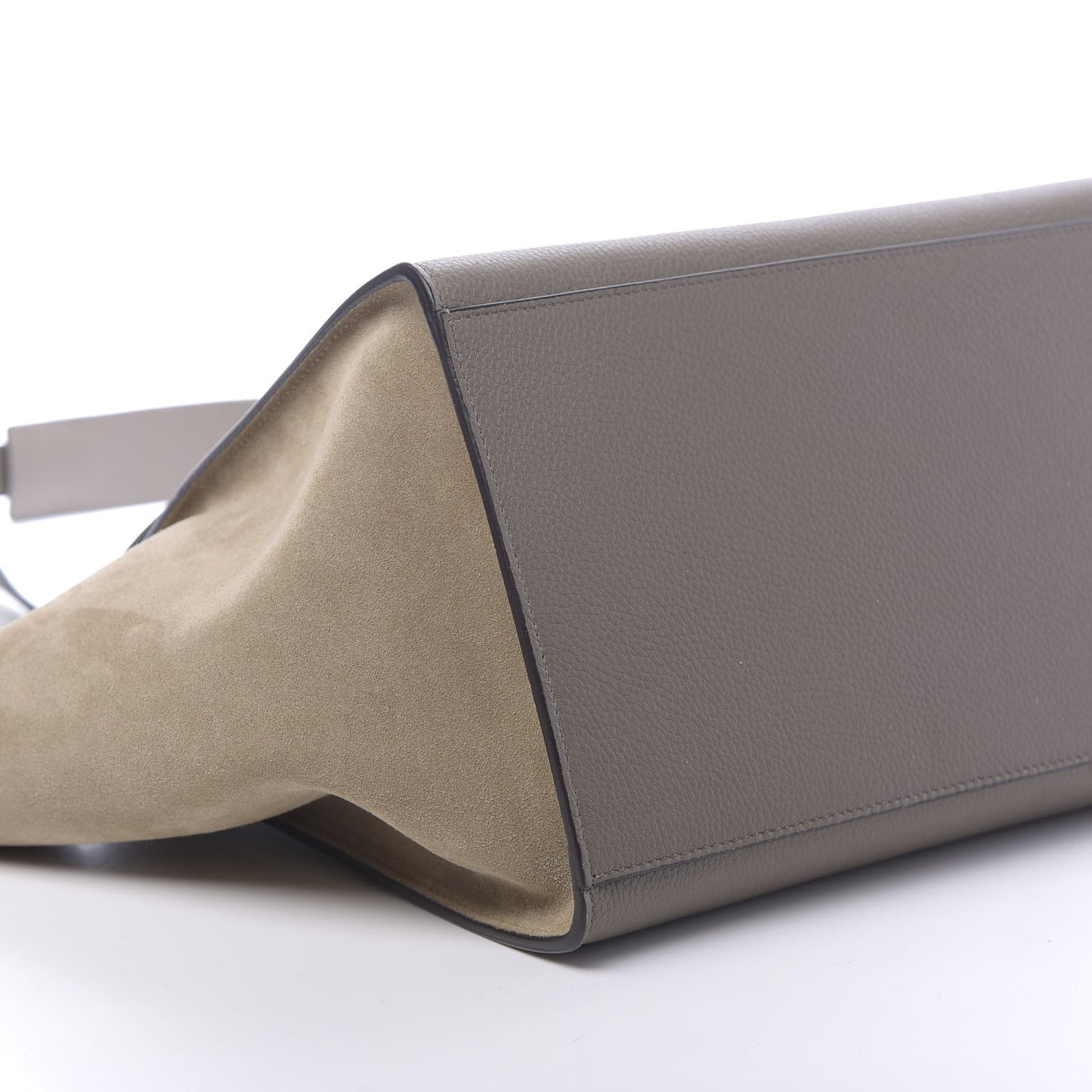 Drummed Calfskin Suede Medium Trapeze Souris