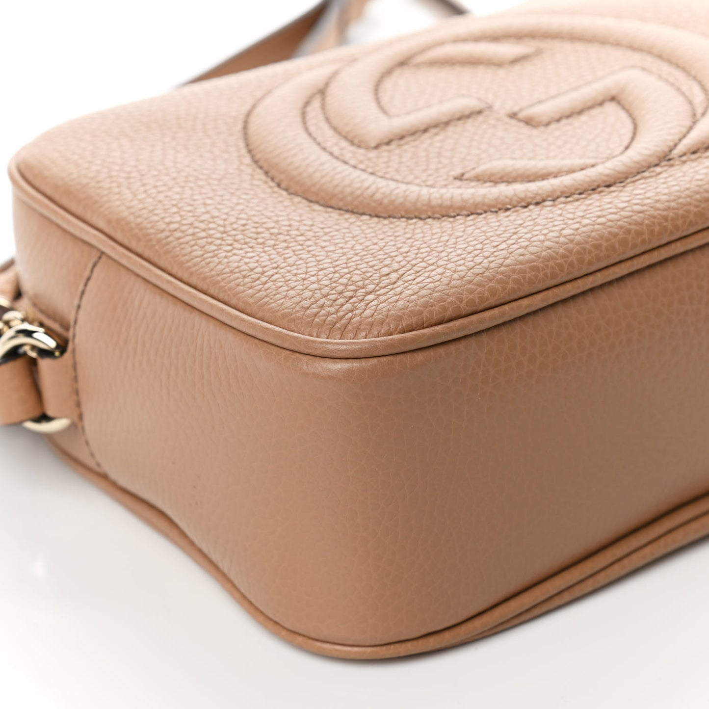 Pebbled Calfskin Small Soho Disco Bag Camelia