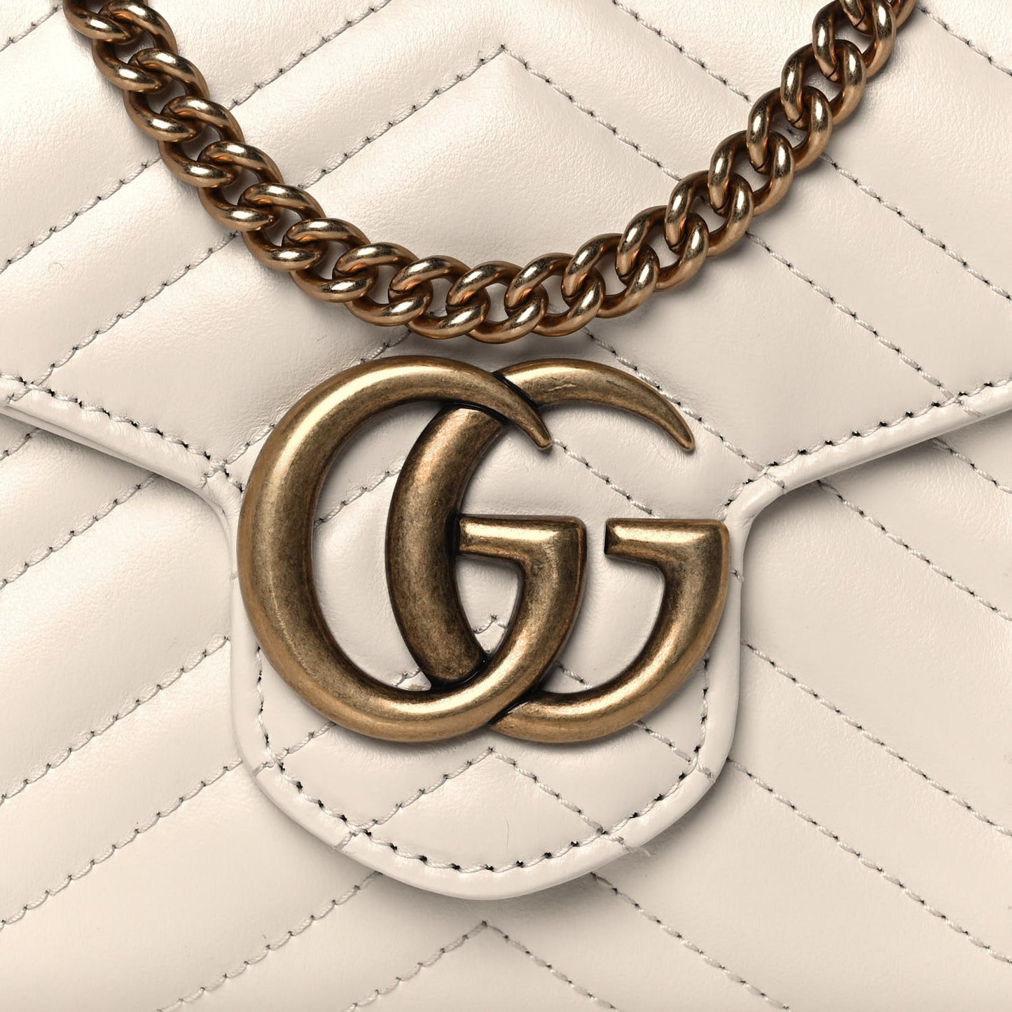 Calfskin Matelasse GG Marmont Chain Wallet Mystic White