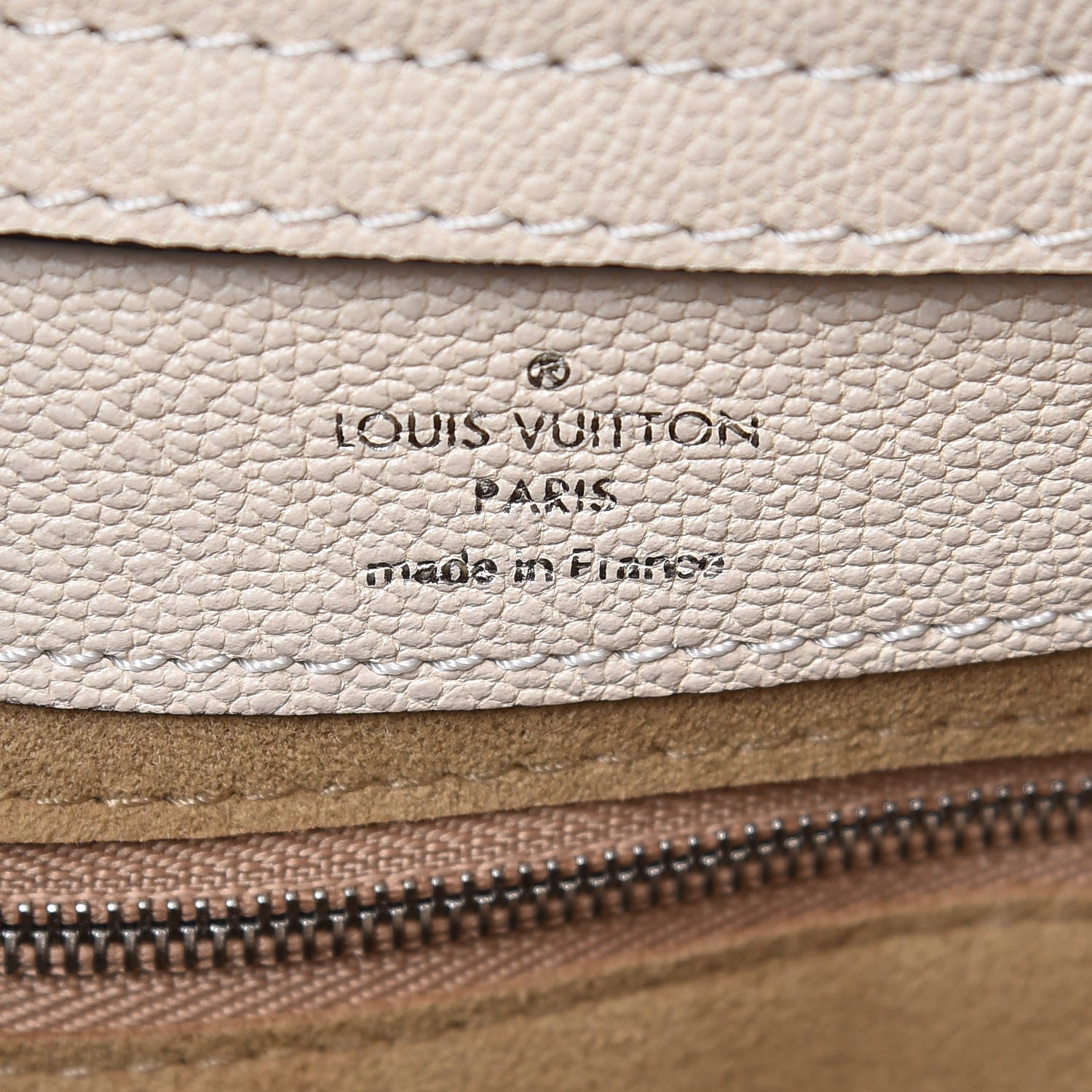 Louis Vuitton Cuir Plume Cuir Ecume Very Hobo Sesame Creme 7 of 8