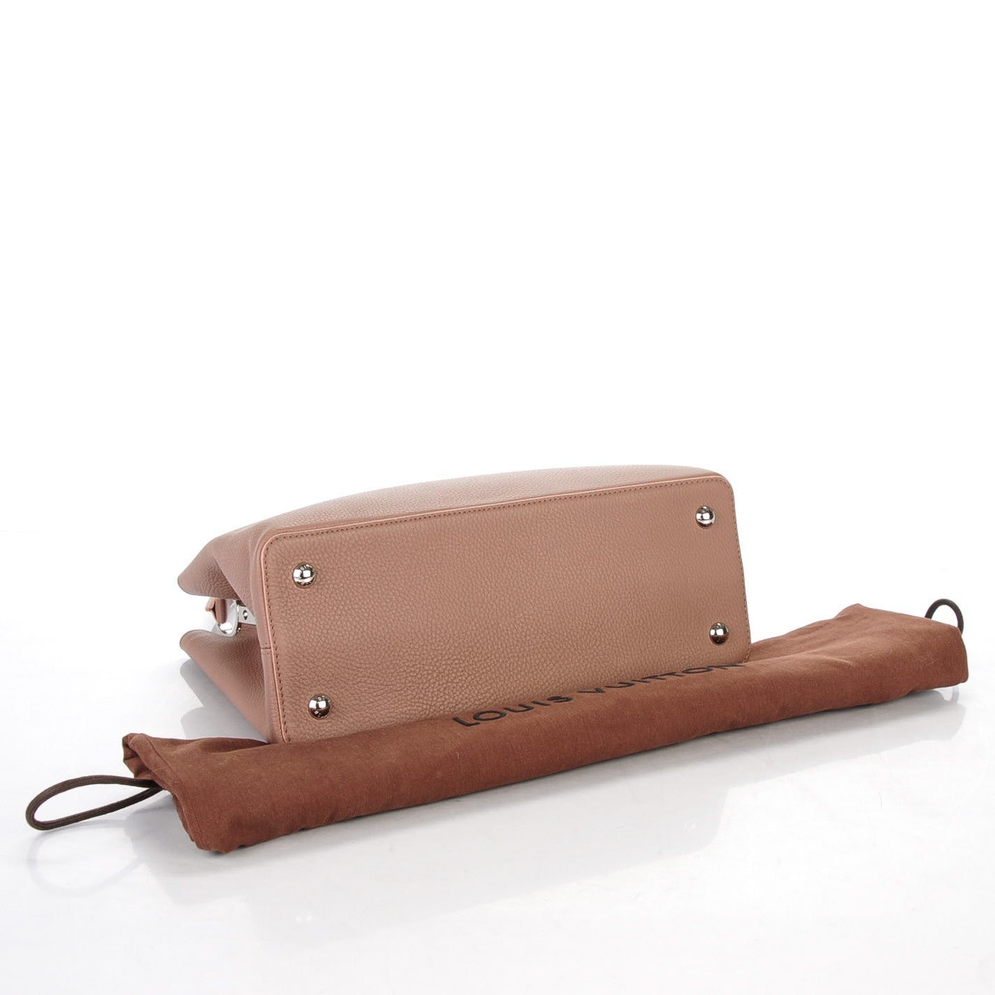 Louis Vuitton Taurillon Capucines MM Magnolia 4 of 7