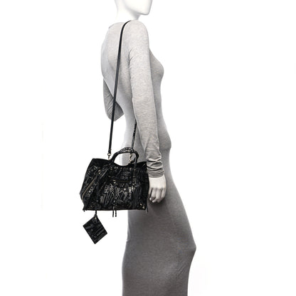 Balenciaga Agneau Graffiti Papier A6 Zip Around Tote Black White 3 of 10