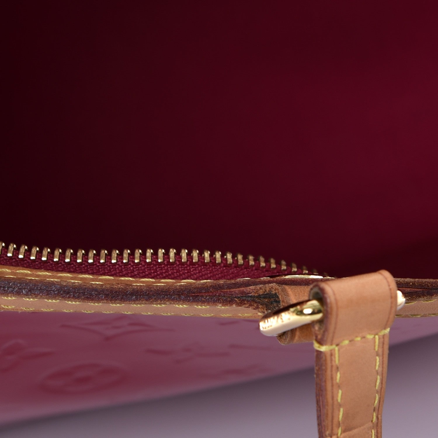 Louis Vuitton Vernis Brea MM Rose Indien 12 of 15