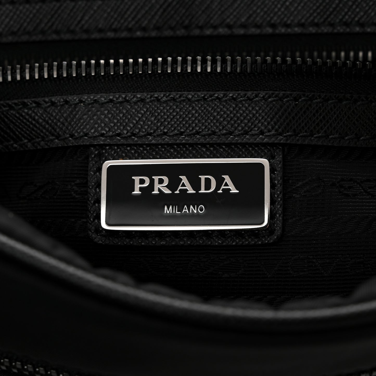 Tessuto Nylon Saffiano Re-Edition 2005 Shoulder Bag Black