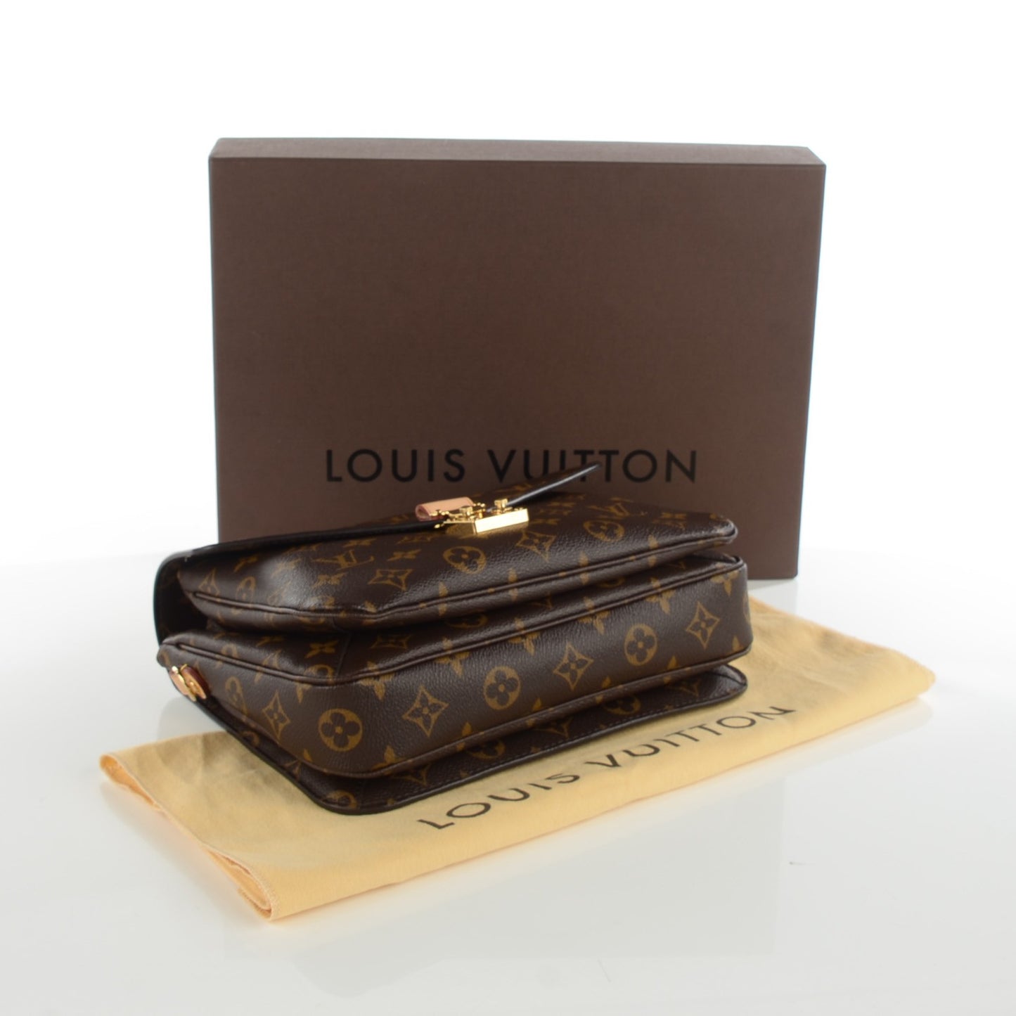 Monogram Pochette Metis