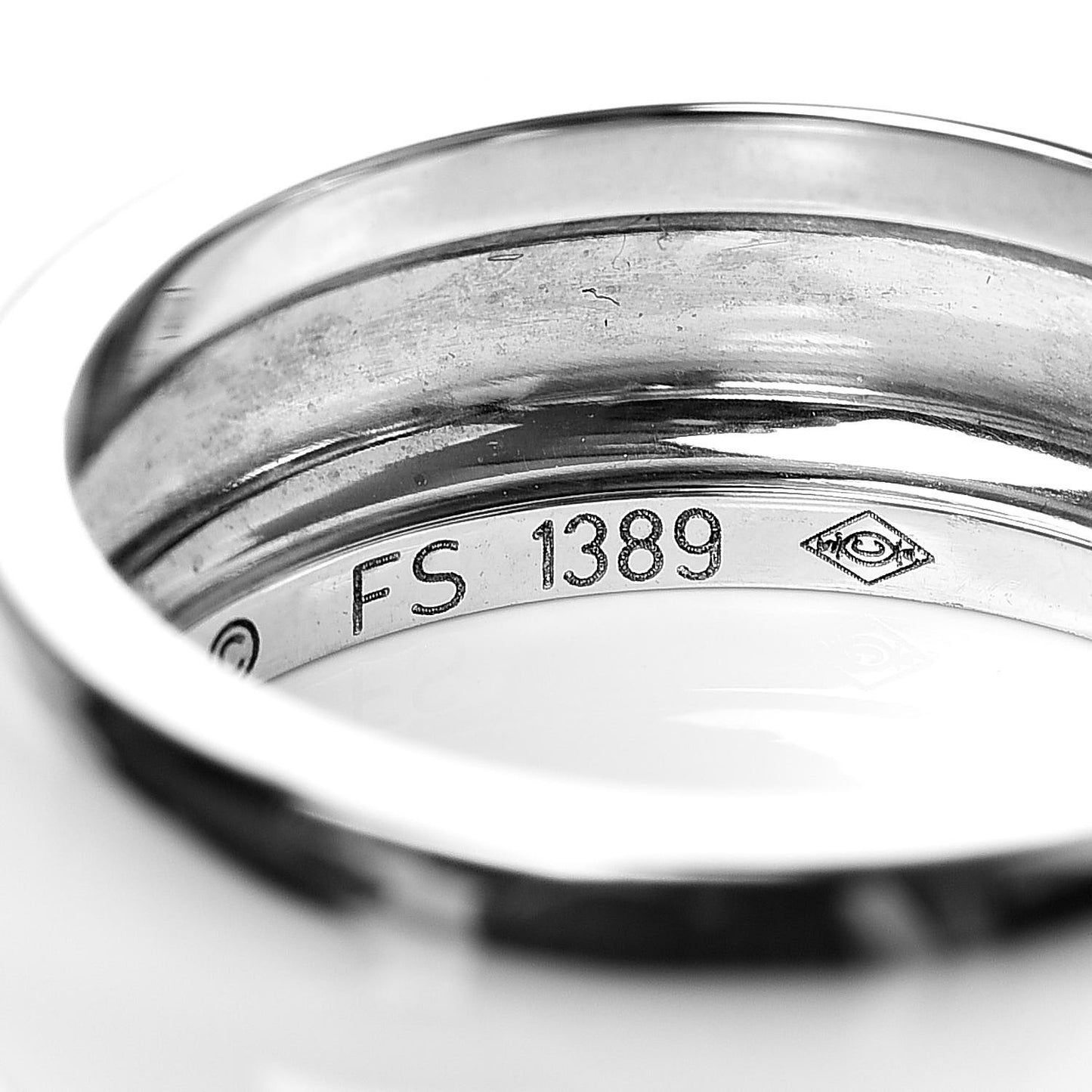 18K White Gold 7mm C De Ring 51 5.75