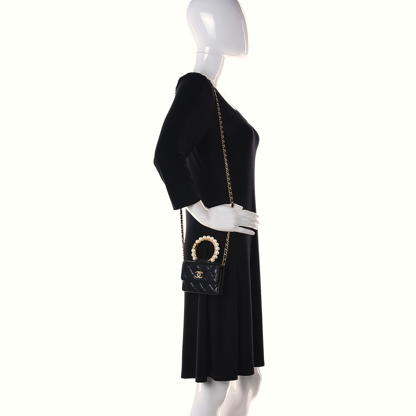 Lambskin Quilted Pearl Crown Clutch With Chain Black