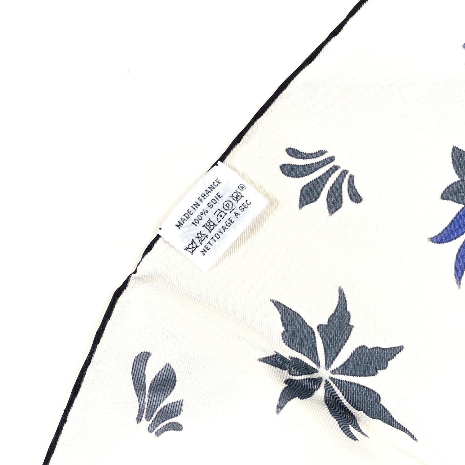 Hermes Silk Les Leopards Muffler White Modore Gris 5 of 5