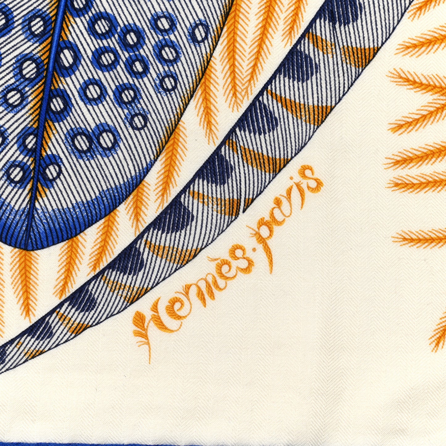 Cashmere Silk Plumes En Fete Shawl 140 White Bleu Gold