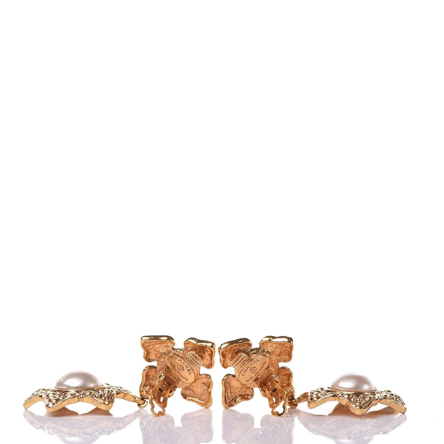 Chanel Hammered Medallion CC Dangle Clip On Earrings Gold 3 of 5