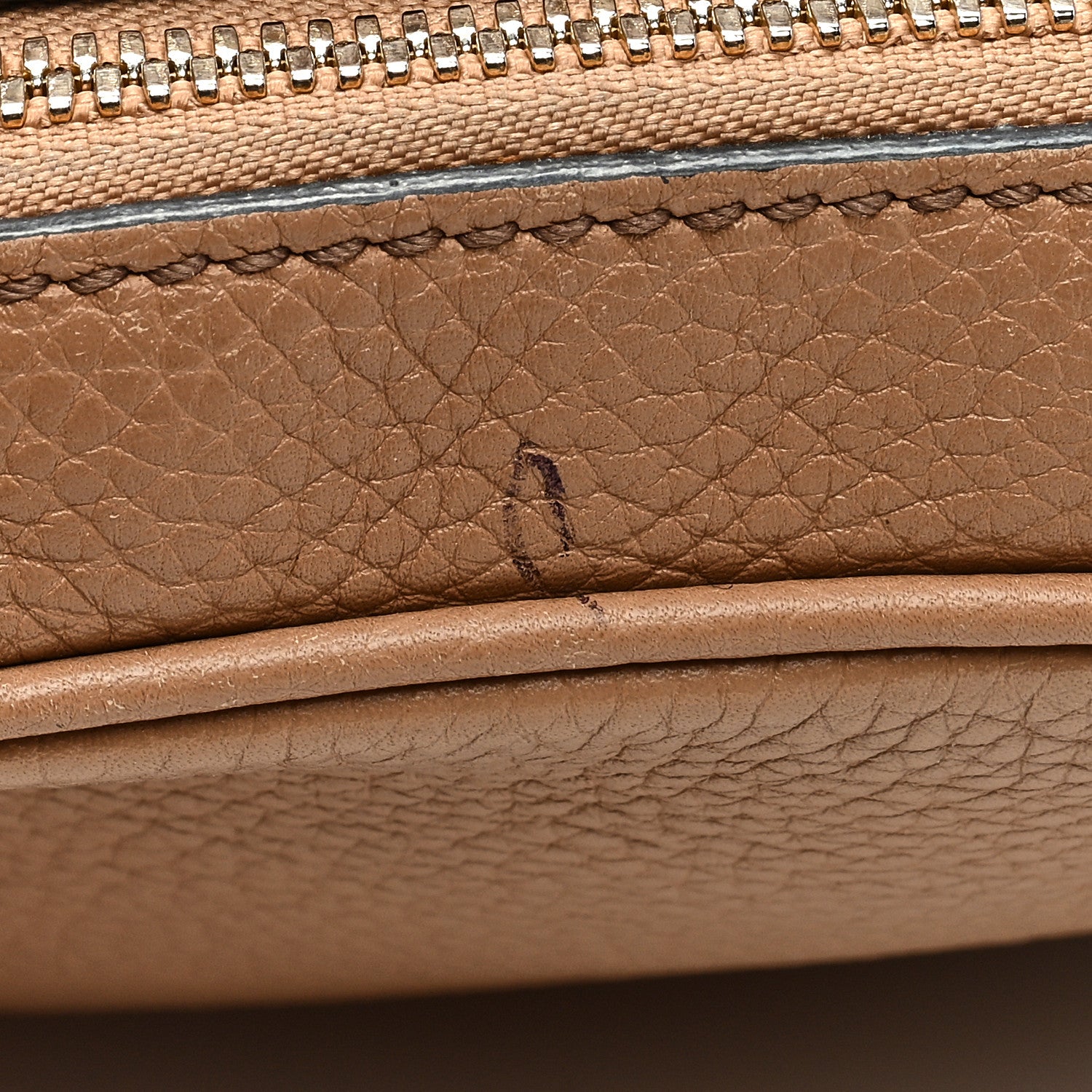 Gucci Pebbled Calfskin Small Soho Disco Bag Camelia 16 of 18