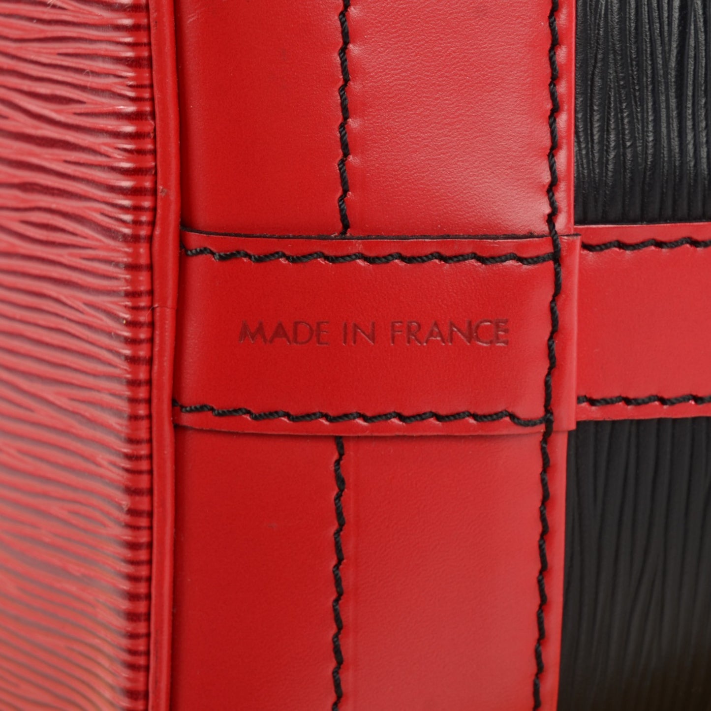 Epi Noe Black Red