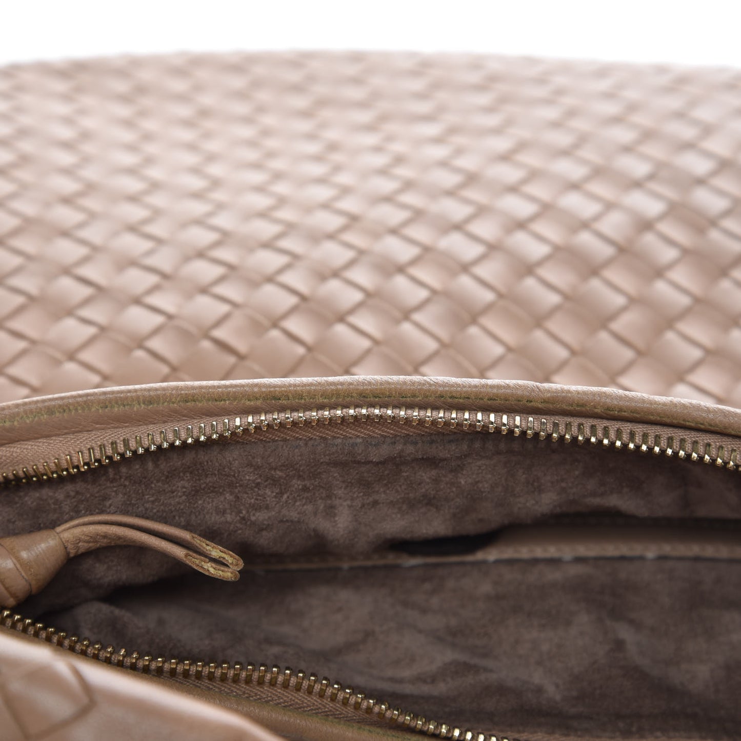 Nappa Intrecciato Medium Veneta Hobo Maple