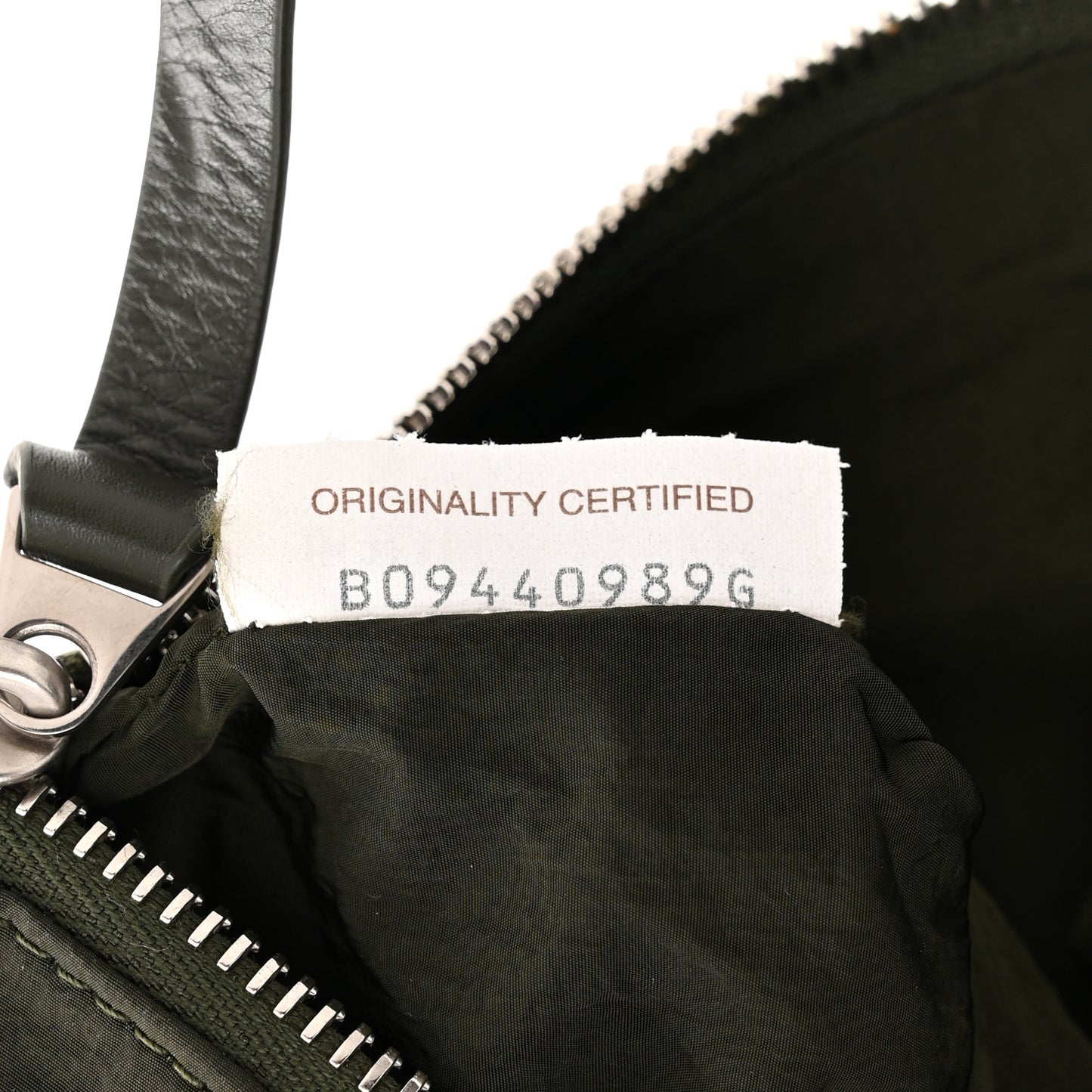 Paper Calfskin Intrecciato Stretch Cassette Camping