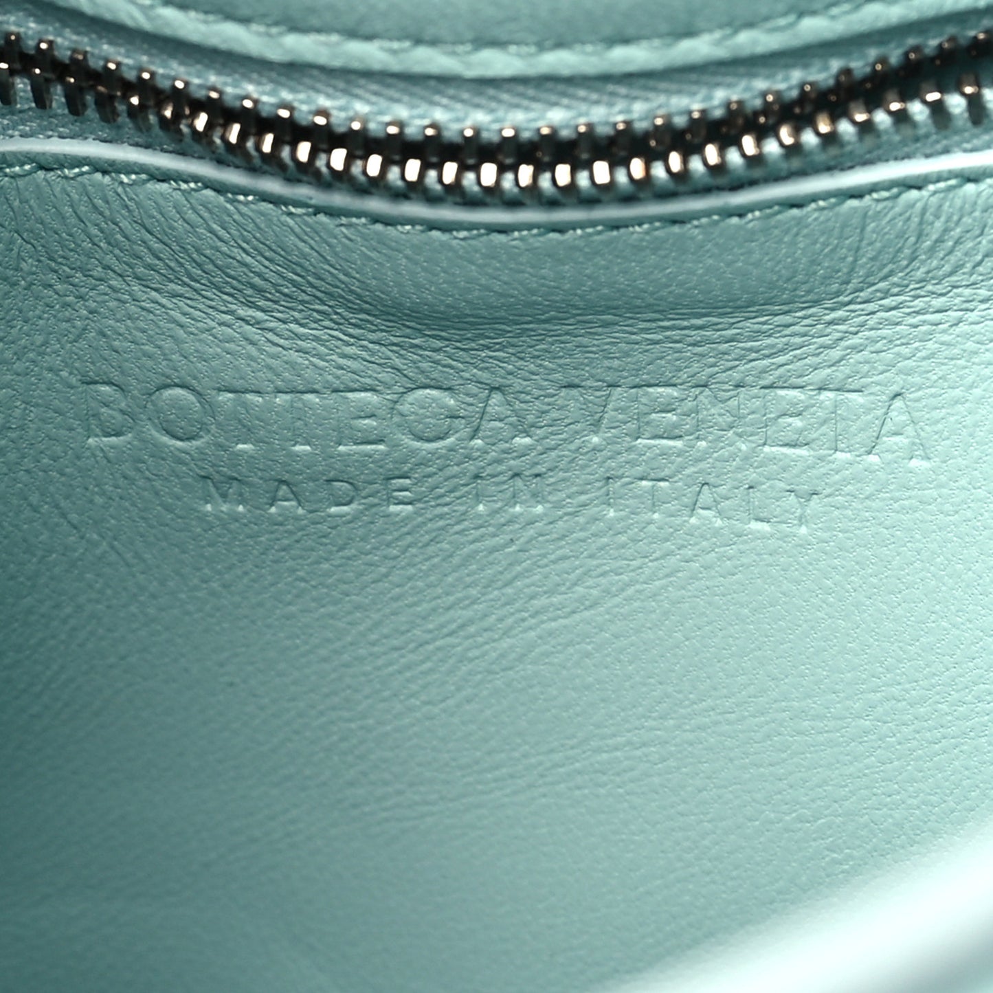 Lambskin Maxi Intreccio Padded Chain Cassette Crossbody Bag Spearmint