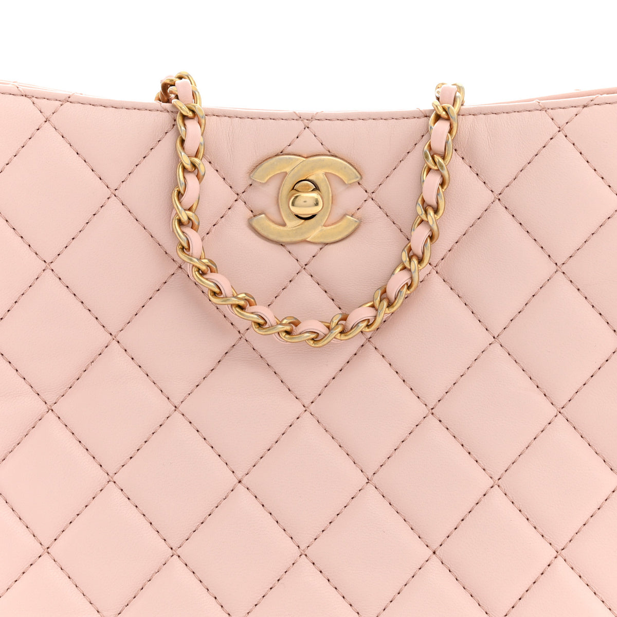 Lambskin Quilted Small Pearl Crush Hobo Light Pink
