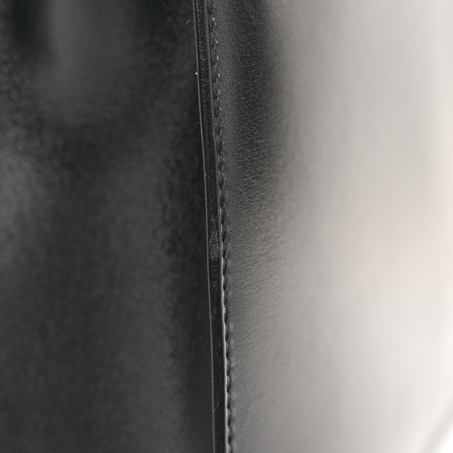 Box Kelly Sellier 28 Black