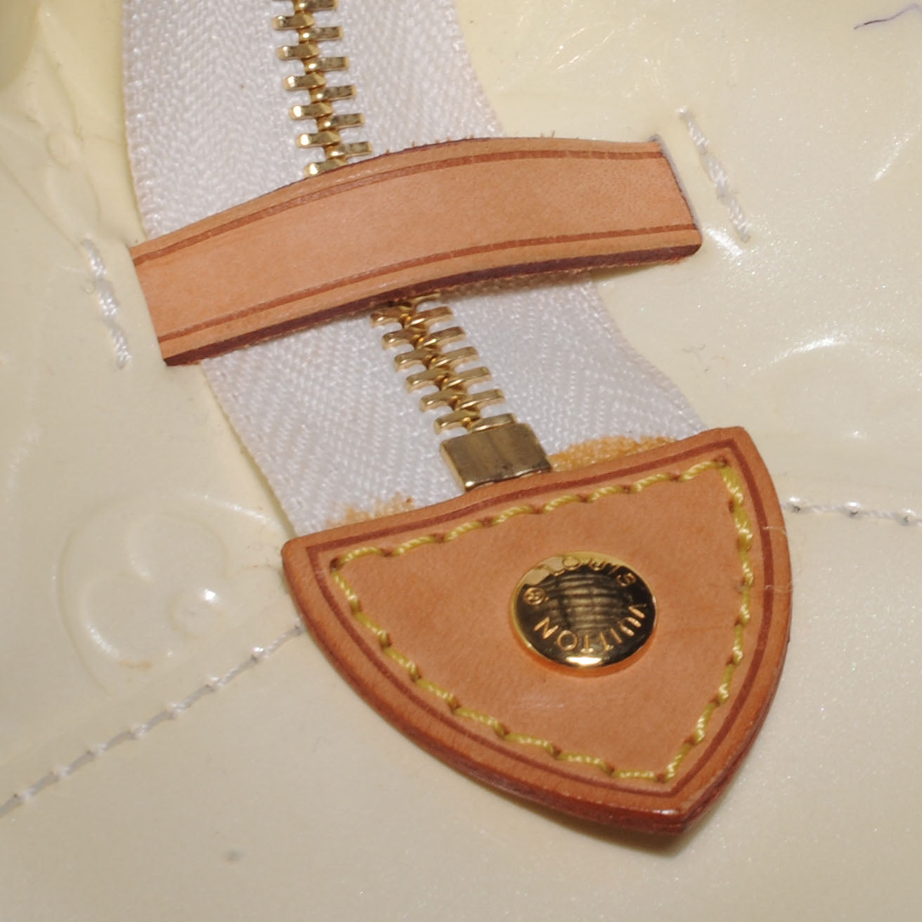 Louis Vuitton Vernis Rosewood Ave Perle 9 of 9