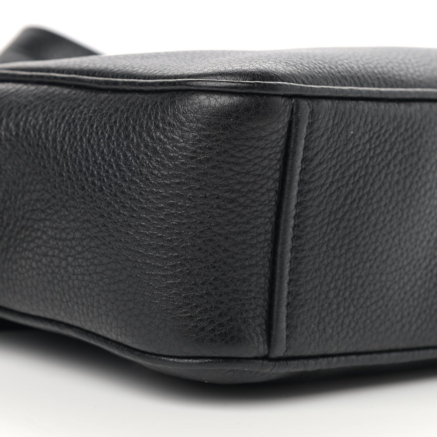 Vitello Daino Mini Camera Crossbody Black