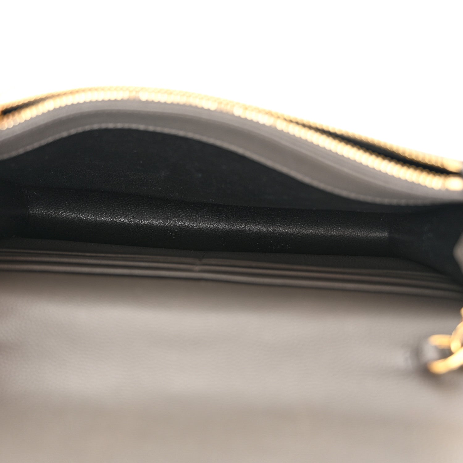 Saint Laurent Grain De Poudre Matelasse Chevron Monogram Envelope Chain Wallet Fog 5 of 11