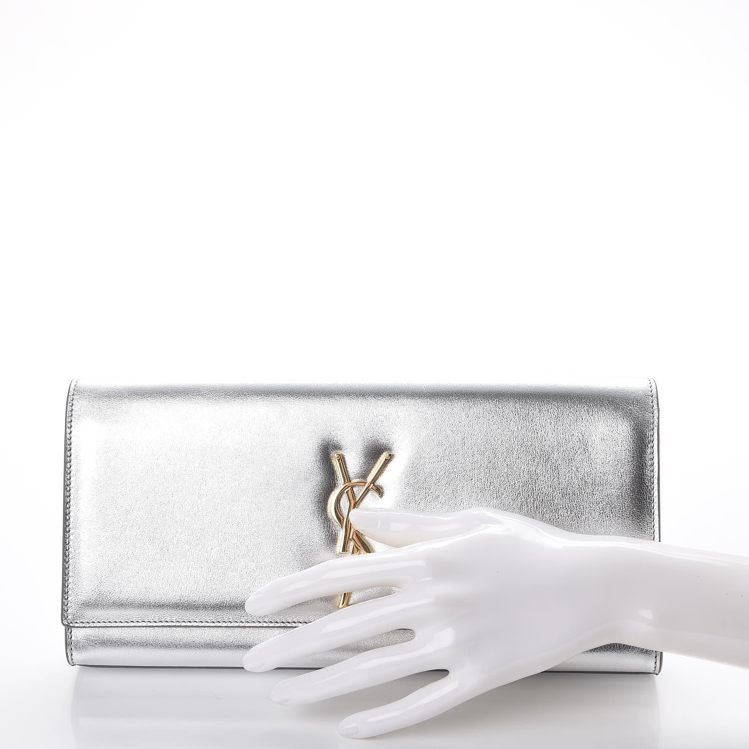 Saint Laurent Metallic Calfskin Classic Monogram Cassandre Clutch Argento 2 of 11