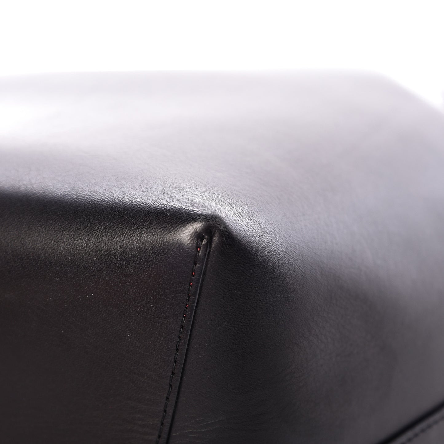 Vegetable Tanned Calfskin Bucket Bag Black Flamma