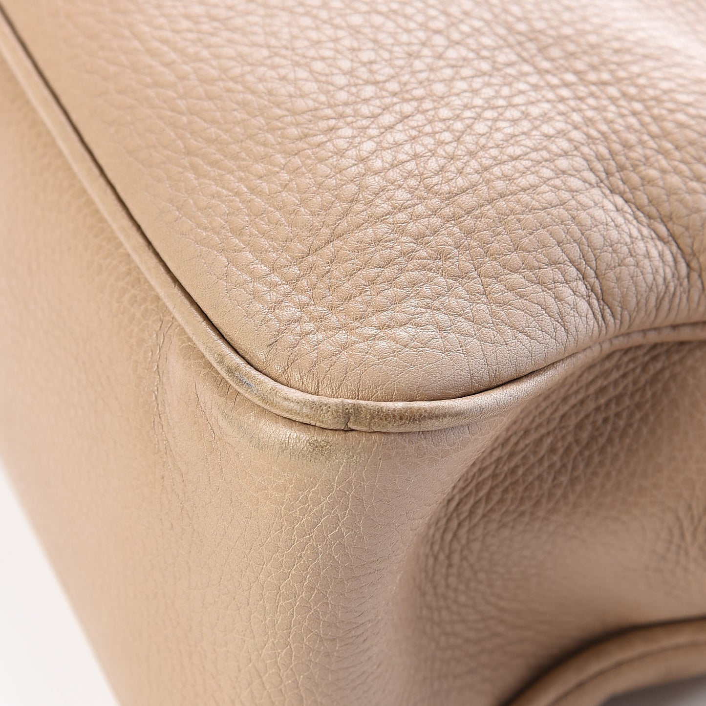 Pebbled Calfskin Small Soho Bowler Camelia