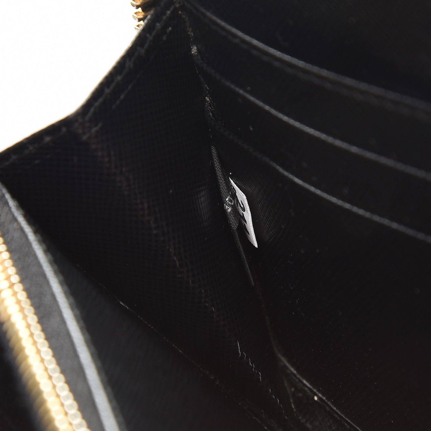 Saffiano Metal Zip Around Wallet Nero Black
