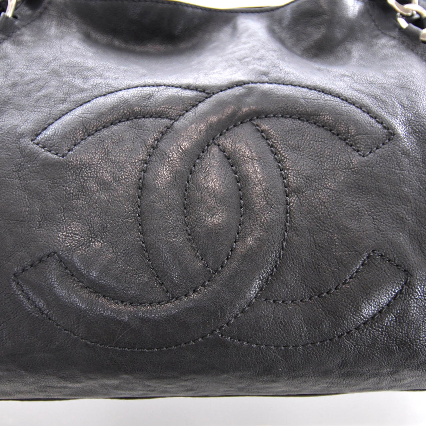 Leather Large Modern Chain Tote Black