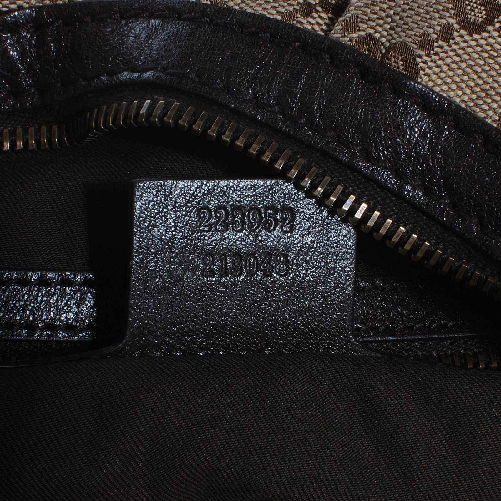 Gucci Monogram Interlocking Medium Hobo Ebony 7 of 8