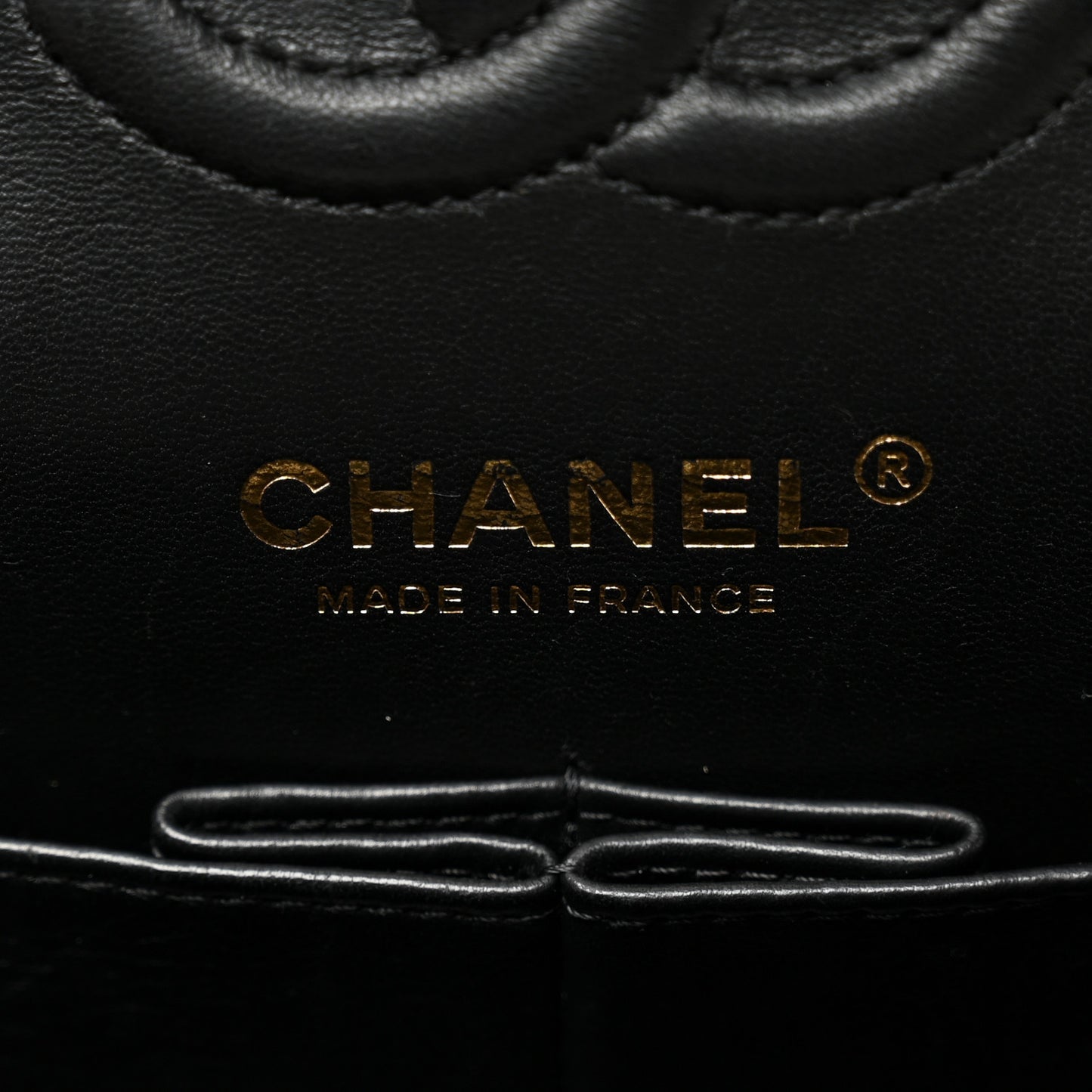 Caviar Flat Chevron Quilted Small Double Flap Black